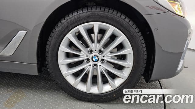 BMW 5 Series 2021 — Şəkil 5/20