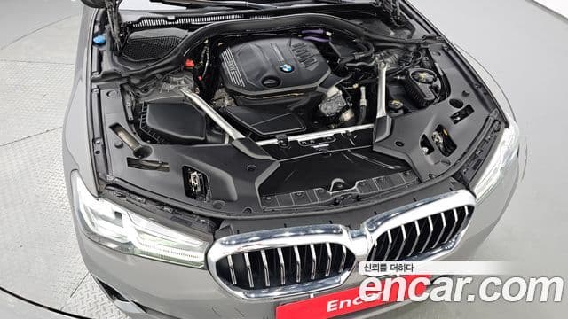 BMW 5 Series 2021 — фото 6 из 20