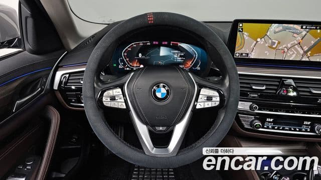 BMW 5 Series 2021 — Şəkil 13/20