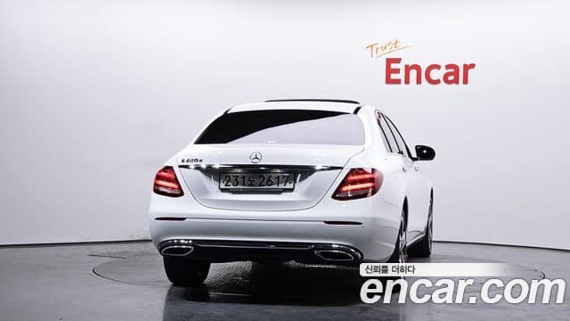 Mercedes-Benz E-Class 2019 — Şəkil 4/20