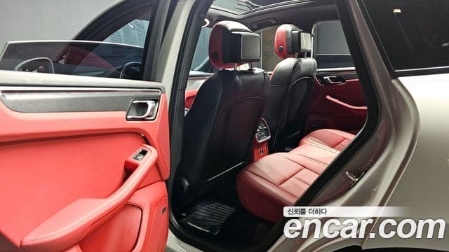 Porsche Macan 2021 — Photo 4/30