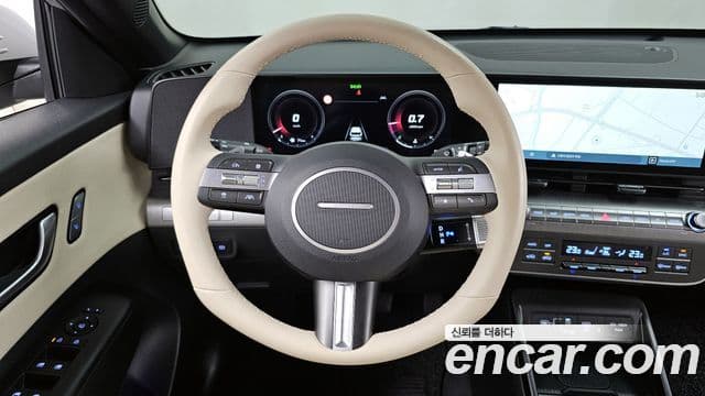 Hyundai Kona 2023 — Şəkil 13/20