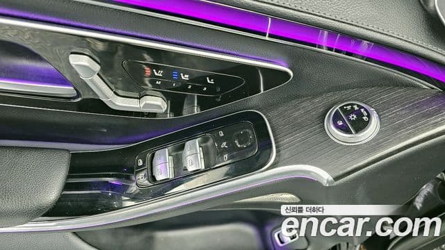 Mercedes-Benz S-Class 2022 — Photo 8/20