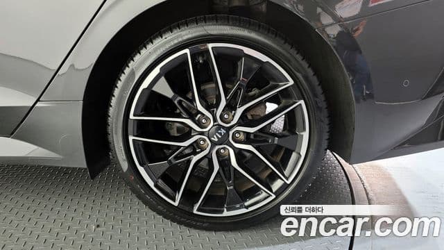 Kia K5 2021 — Şəkil 3/30