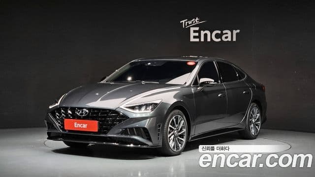 Hyundai Sonata 2023 — Фото 1/20