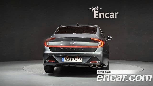 Hyundai Sonata 2023 — Фото 4/20