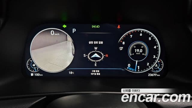 Hyundai Sonata 2023 — Фото 8/20