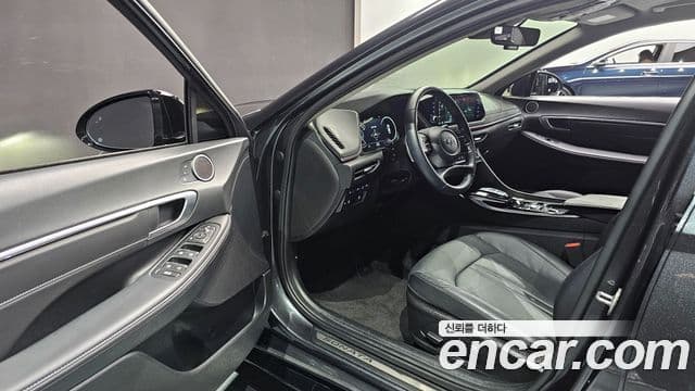 Hyundai Sonata 2023 — Фото 10/20