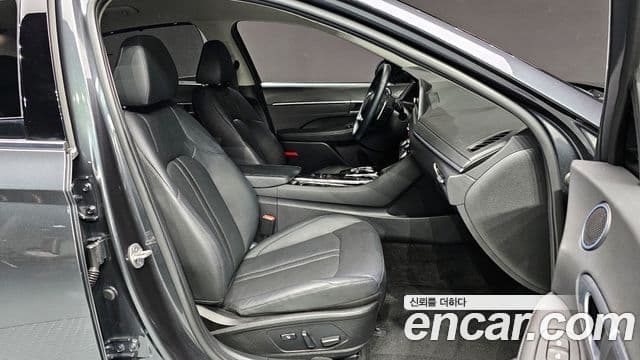 Hyundai Sonata Hybrid 2023 — Photo 14/30