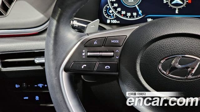 Hyundai Sonata Hybrid 2023 — Photo 30/30