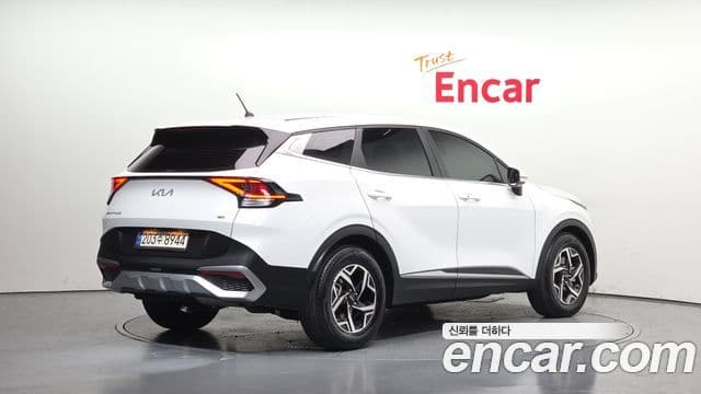Kia Sportage 2023 — Şəkil 2/20