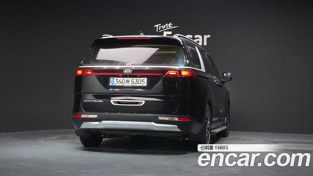 Kia Carnival 2020 — ფოტო 4/20