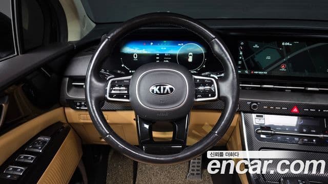 Kia Carnival 2020 — ფოტო 13/20