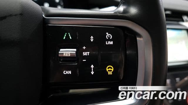 Land Rover Discovery Sport 2022 — ფოტო 25/31