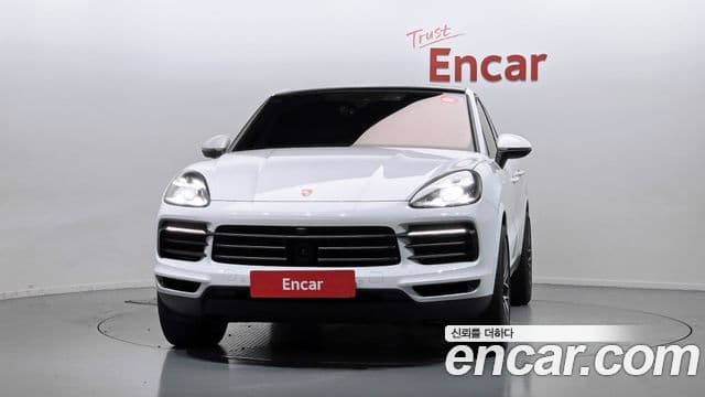 Porsche Cayenne 2023 — ფოტო 2/20