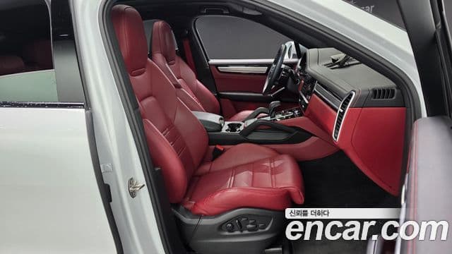 Porsche Cayenne 2023 — Şəkil 15/30