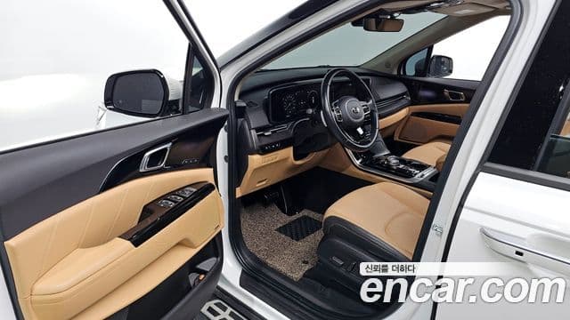 Kia Carnival 2021 — ფოტო 10/20