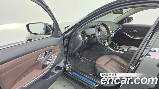 BMW 3 Series 2022 — Şəkil 10/20