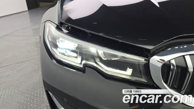 BMW 3 Series 2022 — Photo 11/31