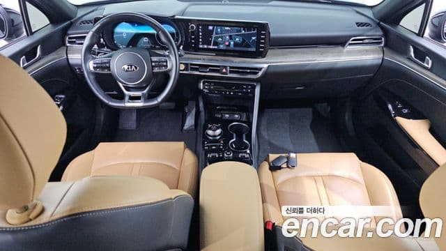 Kia K5 2021 — ფოტო 10/20