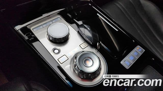 Genesis Electrified G80 2025 — Şəkil 9/20