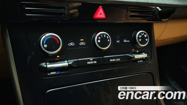 Kia Carnival 2022 — Şəkil 15/20
