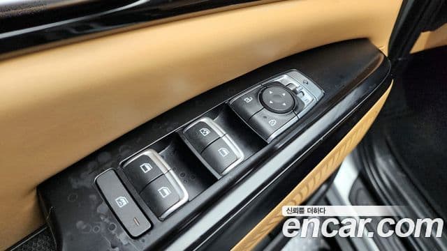 Kia Carnival 2022 — Şəkil 16/20
