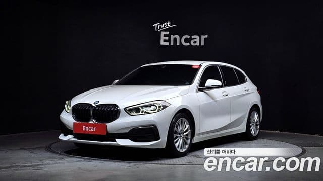 BMW 1 Series 2021 — ფოტო 20/20