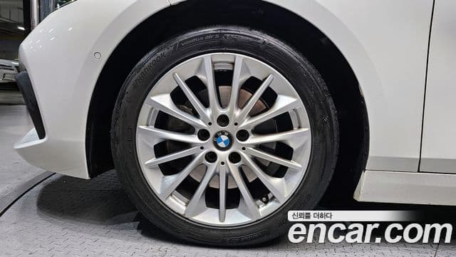 BMW 1 Series 2021 — ფოტო 4/20