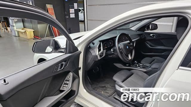 BMW 1 Series 2021 — ფოტო 9/20
