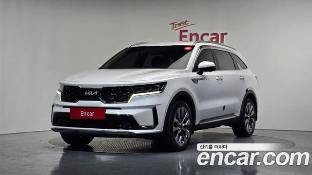 Kia Sorento 2023 — Фото 1/20