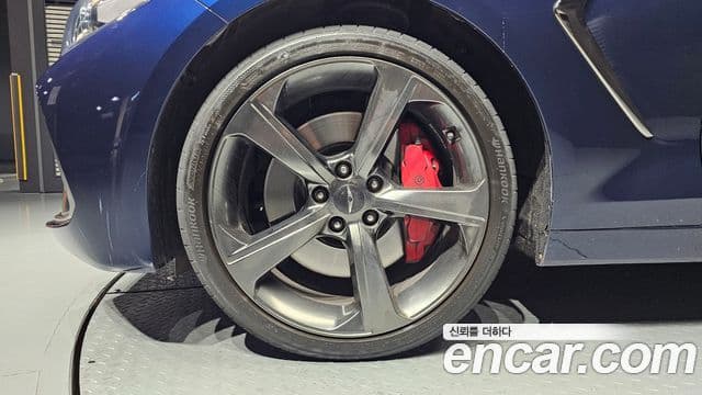 Genesis G70 2019 — ფოტო 5/20