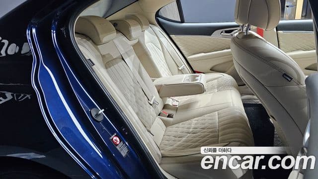 Genesis G70 2019 — ფოტო 12/20