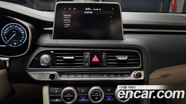 Genesis G70 2019 — ფოტო 14/20