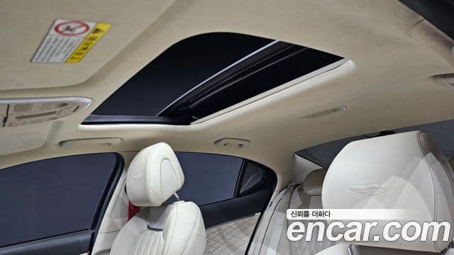 Genesis G70 2019 — ფოტო 19/20