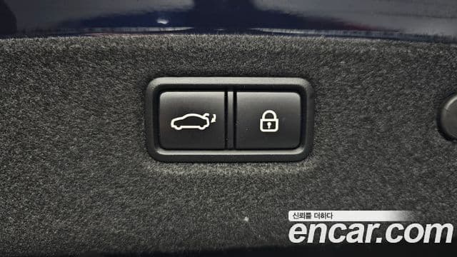 Genesis G70 2019 — ფოტო 20/20