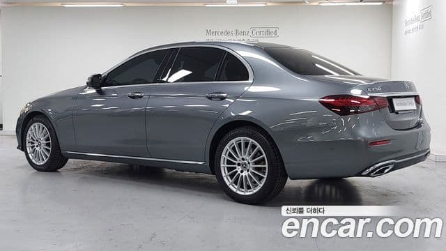Mercedes-Benz E-Class 2020 — Photo 5/20