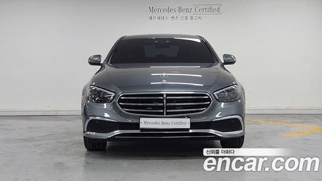 Mercedes-Benz E-Class 2020 — Photo 6/20