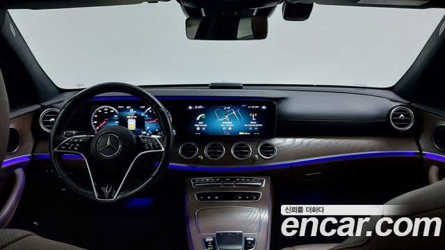 Mercedes-Benz E-Class 2020 — Photo 10/20