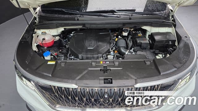 Kia Carnival 2022 — фото 5 из 20