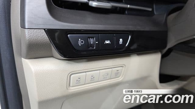 Kia Carnival 2021 — Şəkil 12/20