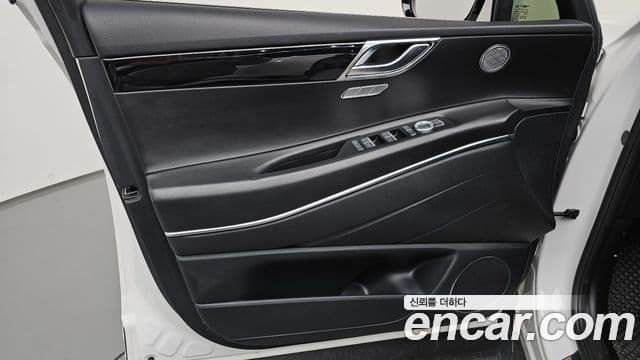 Genesis GV80 2022 — ფოტო 7/36