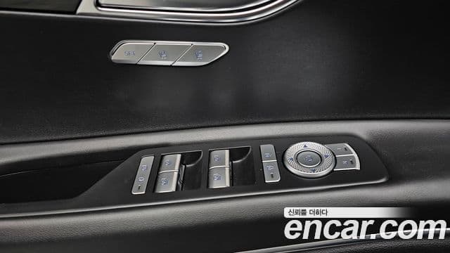 Genesis GV80 2022 — ფოტო 33/36