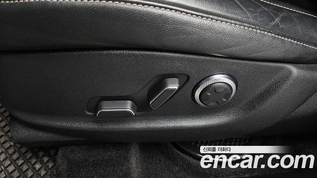 Genesis GV80 2022 — ფოტო 28/36
