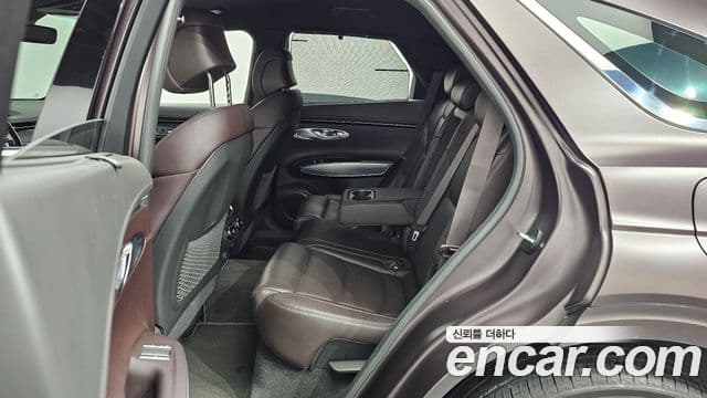Genesis GV70 2021 — Şəkil 12/20