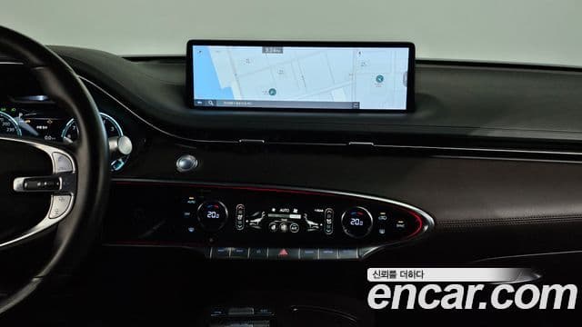 Genesis GV70 2021 — Şəkil 14/20
