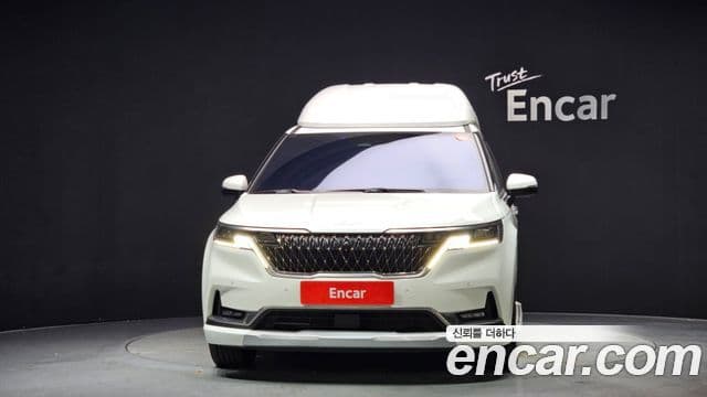 Kia Carnival 2022 — ფოტო 3/20