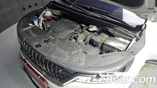Kia Carnival 2022 — ფოტო 6/20