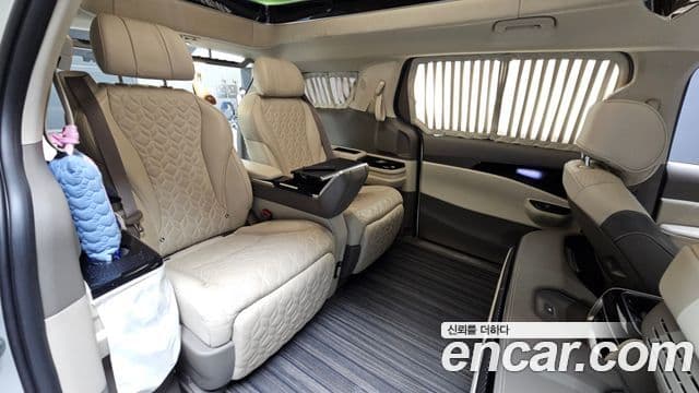 Kia Carnival 2022 — ფოტო 11/20