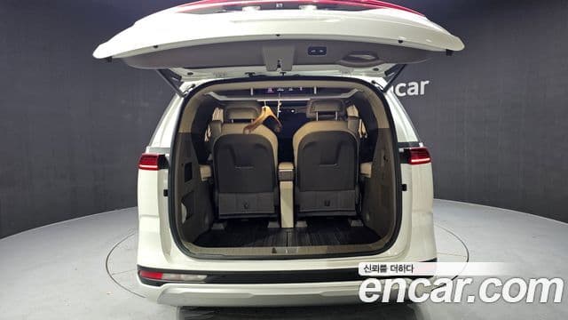 Kia Carnival 2022 — ფოტო 20/20
